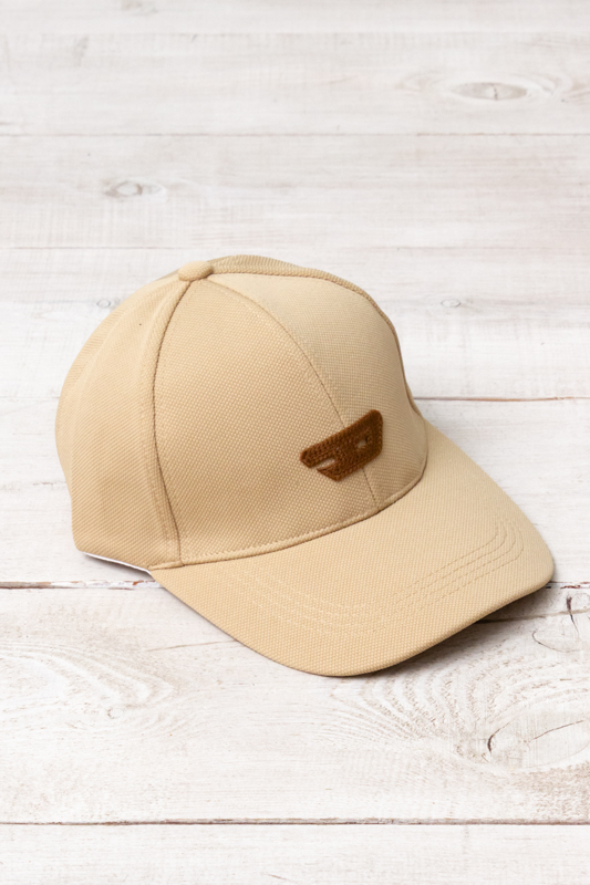 Кепка жіноча